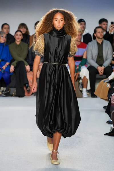 Look 1